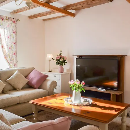 بيت للعطل West House Farm